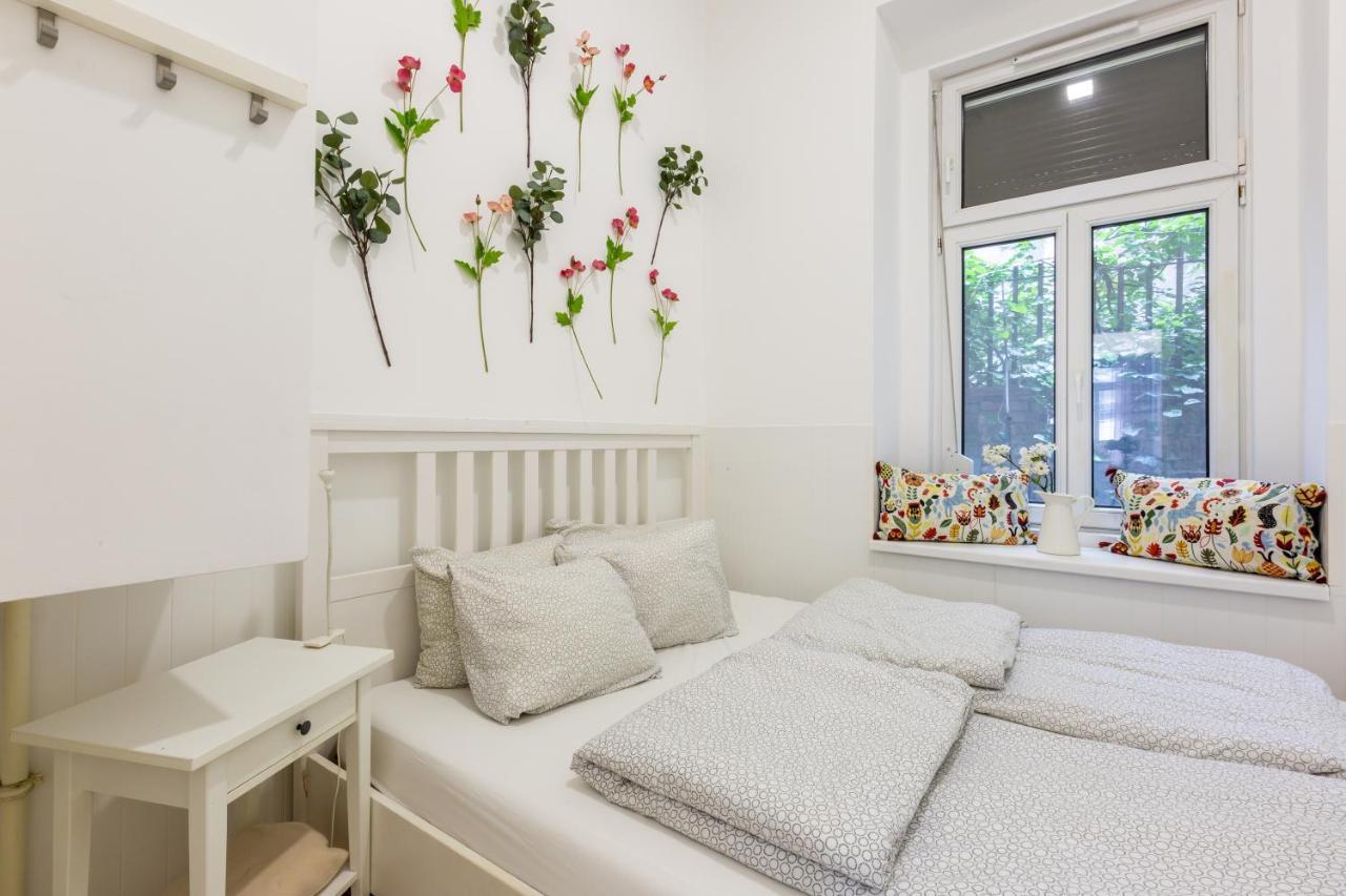 Elegant Coziness Lägenhet Budapest Exteriör bild